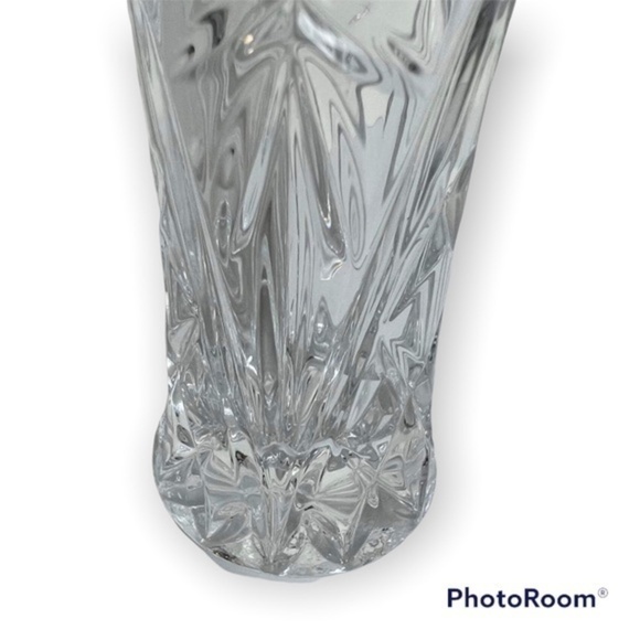 Lenox Crystal Bud Vase Pinwheel Cut Design - Picture 13 of 16